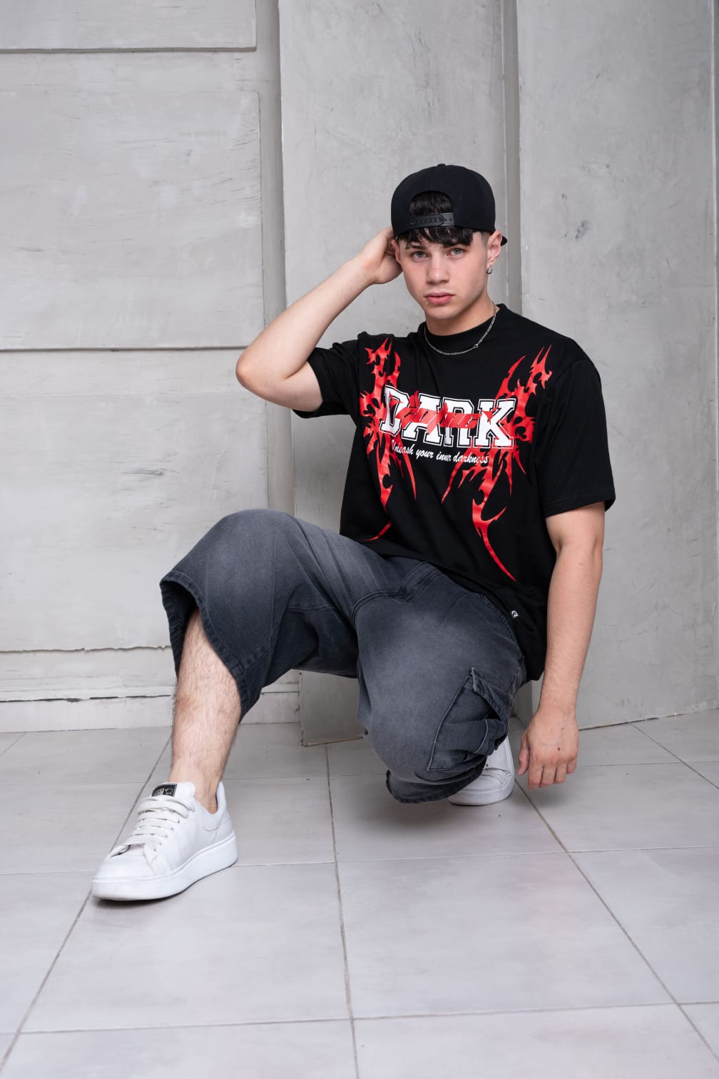 REMERA DARK NEGRA -XL-L-M