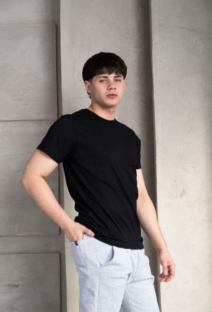 REMERA LISA-negra -gris -gris oscuro -verde-natural S-M-L